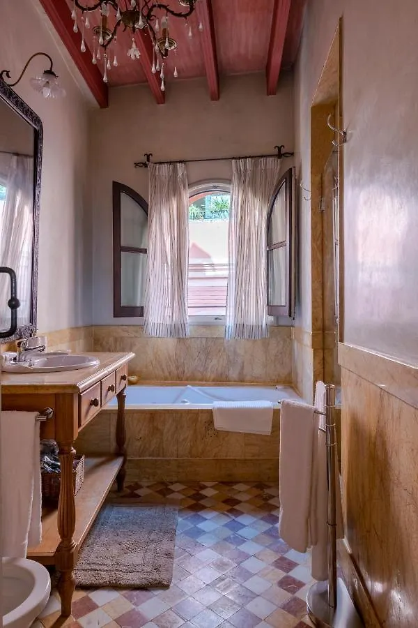 Exclusiva Casa En El Centro Historico De Sevilla 0*,